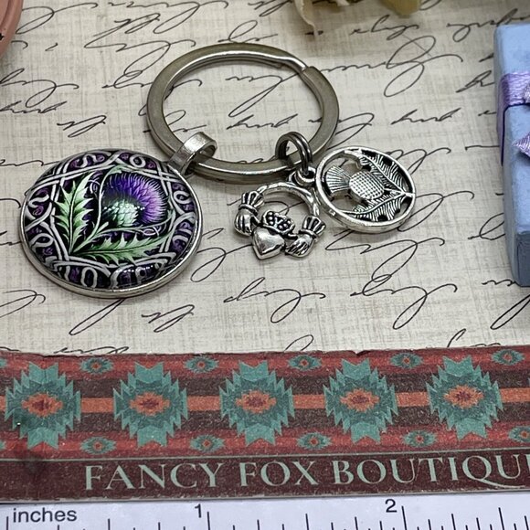 Scottish Thistle Keychain Key Claddagh Heart Gift Box Necklace Irish Crown New - Picture 13 of 16